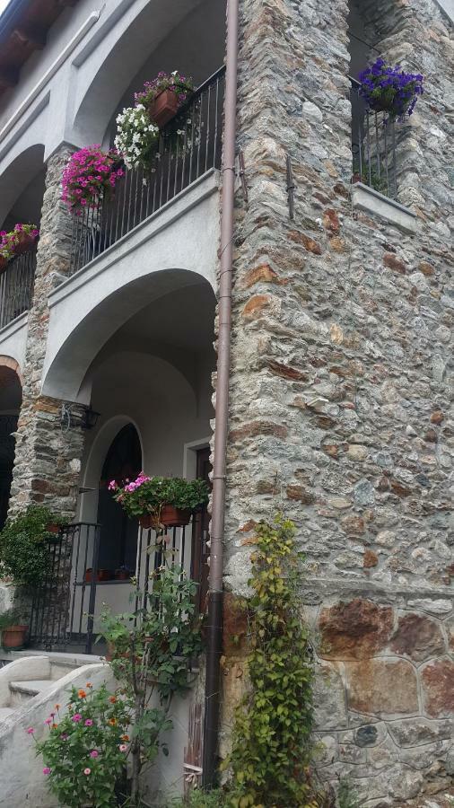 Passaggio A Nord Ovest Hotel Settimo Vittone Eksteriør billede